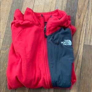Red men’s XL The North Face Flashdry half zip